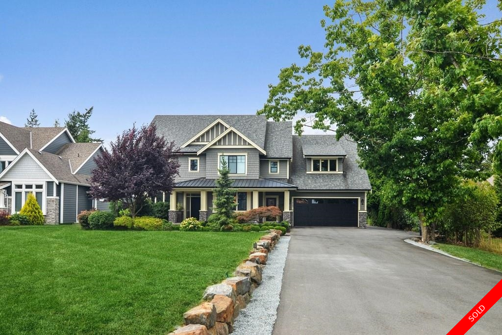 Luxury Living Awaits You!