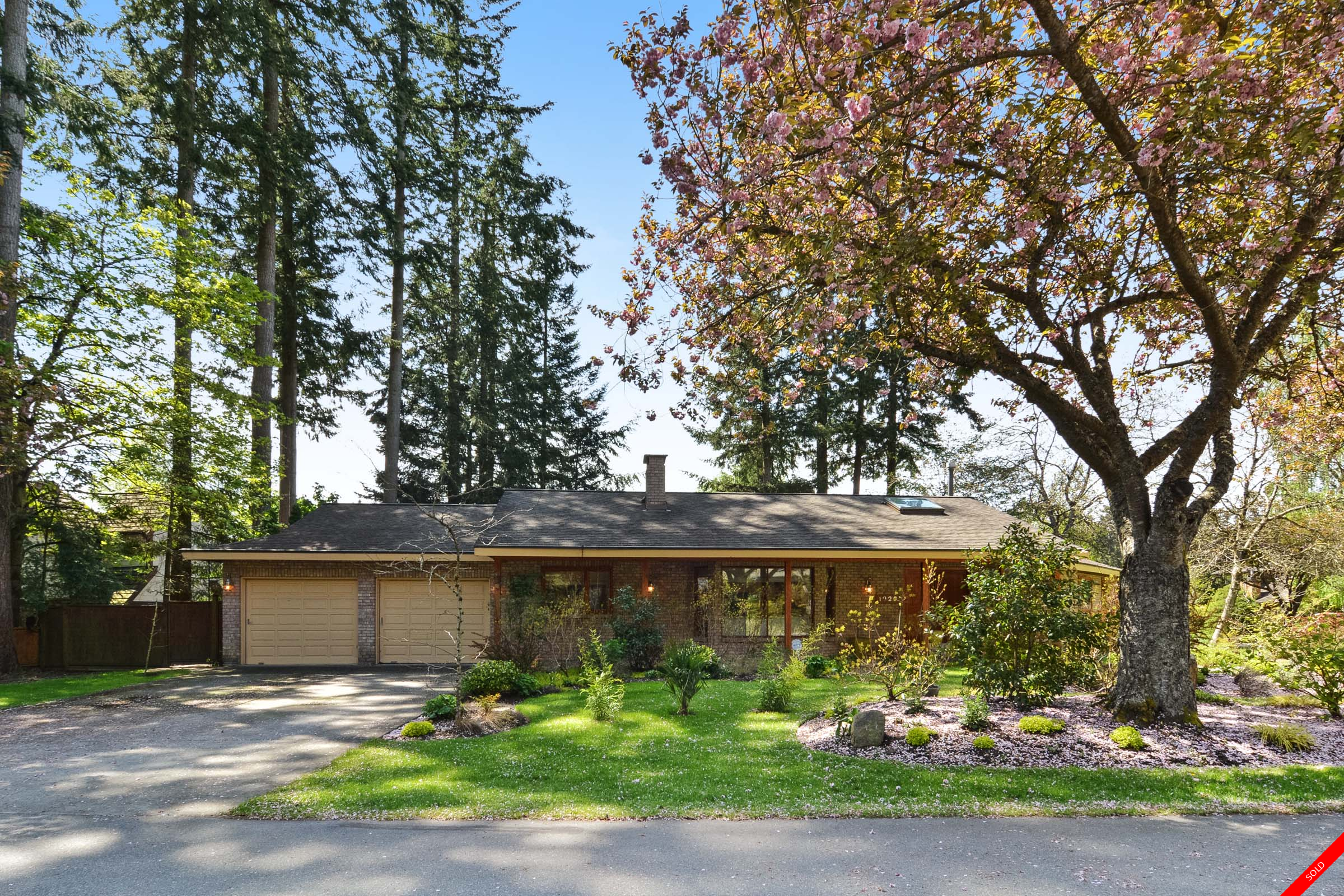 Amble Green Cul De Sac Rancher! (VIRTUAL TOUR)