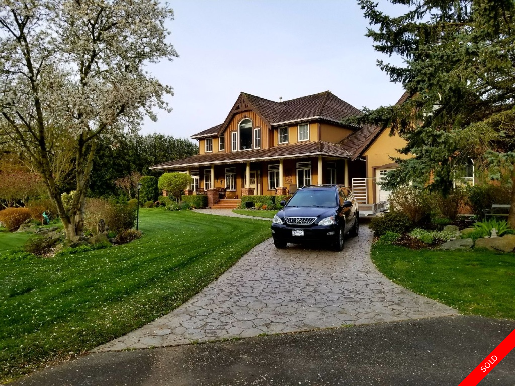 Luxurious Country Living!